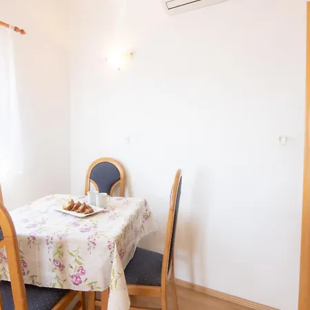 Apartment Steko *