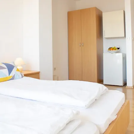 アパート Steko マカルスカ